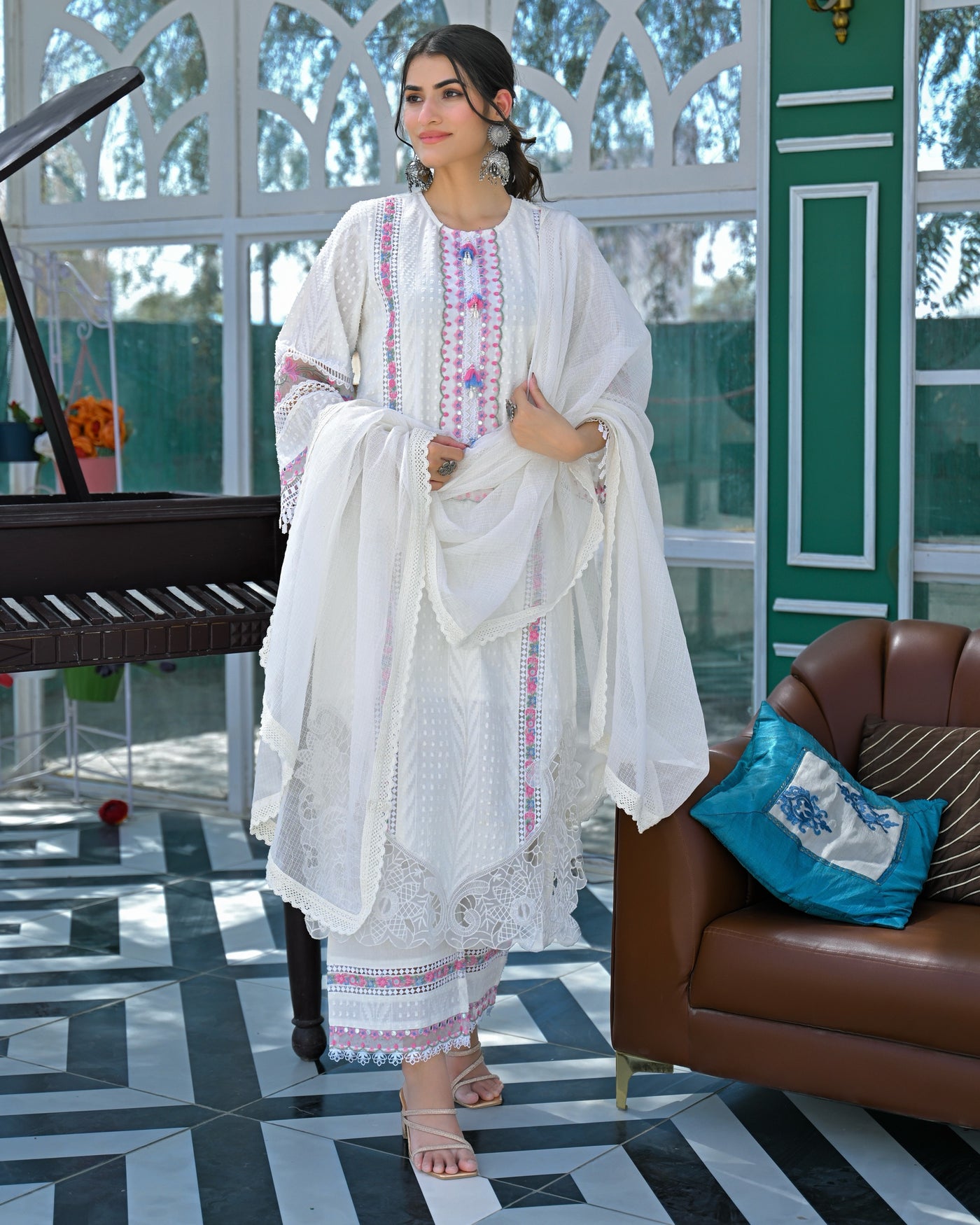 Wholesale Pakistani kurti manufacturer Ahmedabad